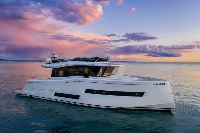 Electric yacht — marine e-mobility application